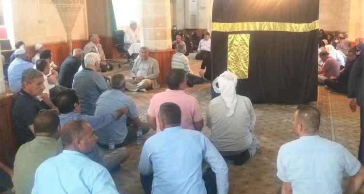 Urfa’dan kutsal topraklara yolculuk öncesi Kabe maketi etrafında uygulamalı seminer