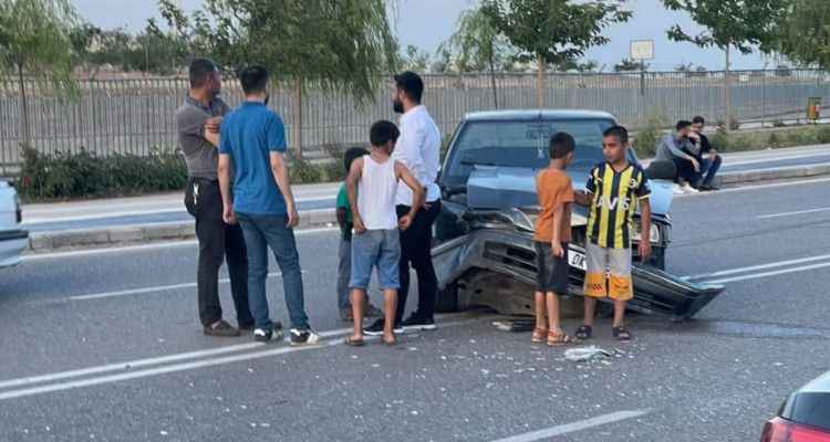 Şanlıurfa'da kaza! Çarpıştılar