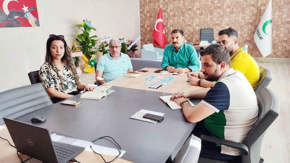 Yeni başkandan sonra yönetimin görev dağılımı belirlendi