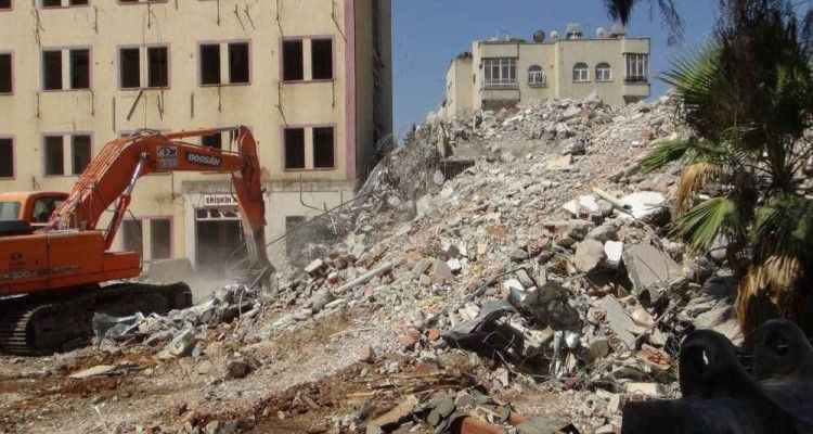 Urfa’da tamamen yıkılan eski devlet hastanesi yerine ne yapılacak?