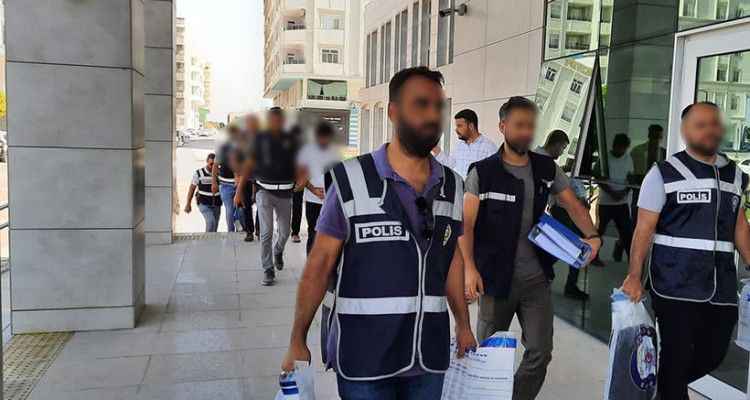 Urfa’da telefonla aradıkları kişileri dolandıranlara operasyon!