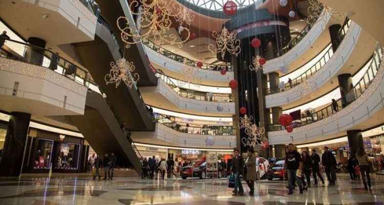 Ülke dehşeti yaşadı: AVM’ye silahlı saldırı! Çok sayıda ölü ve yaralı olduğu açıklandı