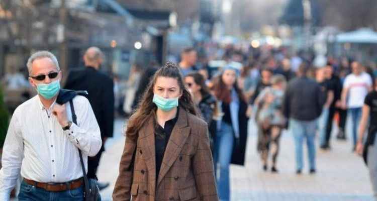 Resmen patlama yaşandı: Vakalar yüzde 50 birden arttı! Maske açıklaması geldi