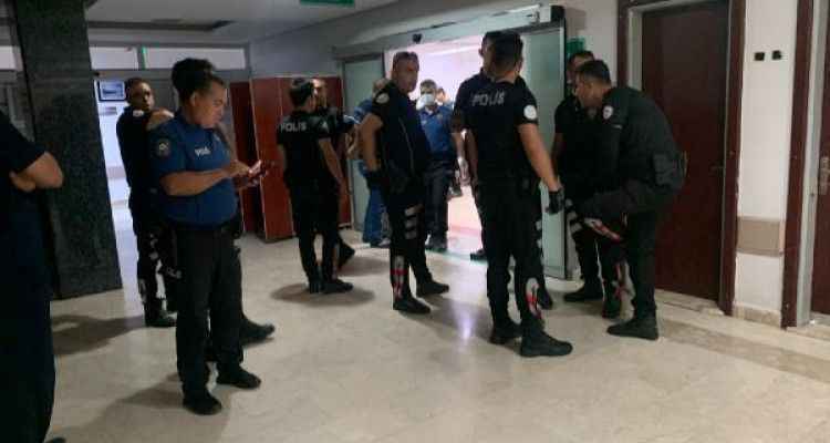 Düğündeki halay kavgası, acil serviste de devam etti! Doktor ve personel kendilerini odaya kilitledi