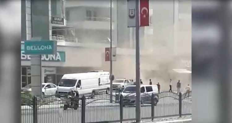 Urfa’da yangın! Su tankeri itfaiyeden hızlı çıktı
