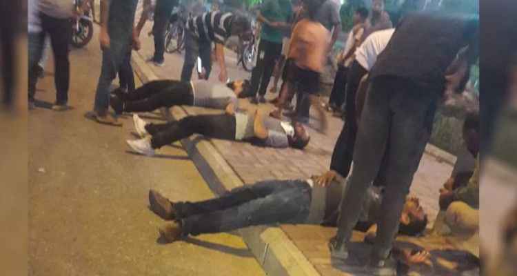 Urfa'da araçlar çarpıştı! Yaralılar yan yana kaldırıma serildi...