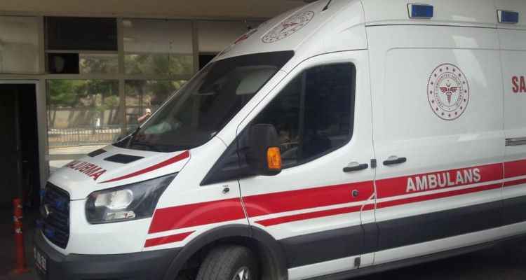 Şanlıurfa'da hastane önünde trafik kazası!