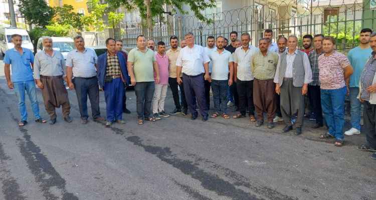 Şanlıurfa'da köylü muhtara karşı ayaklandı!
