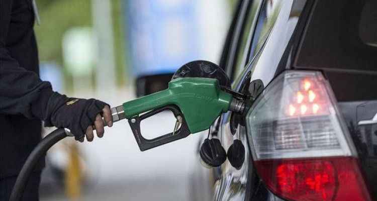 Motorinin ardından bir zam da benzine geldi
