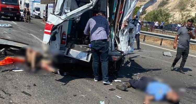 Habere giden gazeteciler hayatını kaybetti! 2 Ölü, 10 Yaralı