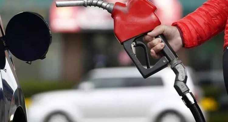Benzine bu gece zam geliyor