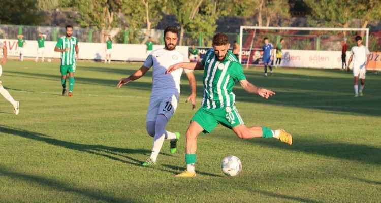 Karbel Karaköprü Belediyespor gol olup yağdı!