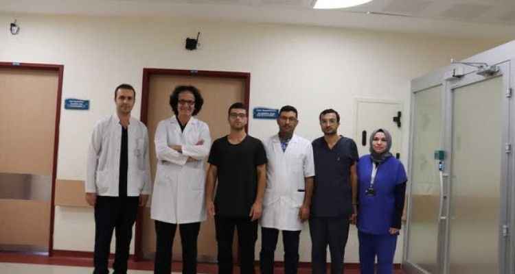 Şanlıurfa'da gözünde dışa kayma olan hasta ameliyatla sağlığına kavuştu