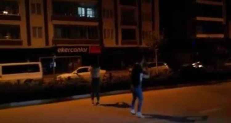 2 kadın, tabanca ve pompalı tüfekle 2 eve ateş açtı