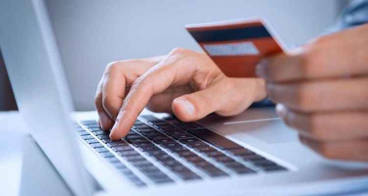İnternet alışverişlerindeki cayma hakkı düzenlemesi ertelendi