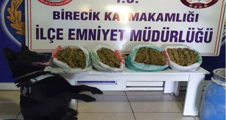 Birecik’te uyuşturucu operasyonu! 4 kiloya yakın madde ele geçirildi