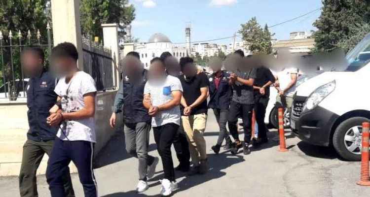 Şanlıurfa'da terör operasyonunda gözaltına alınan 4 zanlı tutuklandı