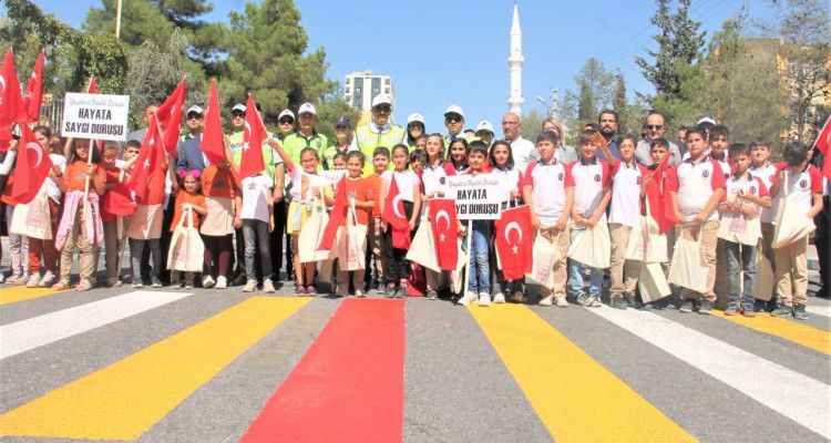 Urfa'da trafikte yaya önceliğine dikkat çekildi