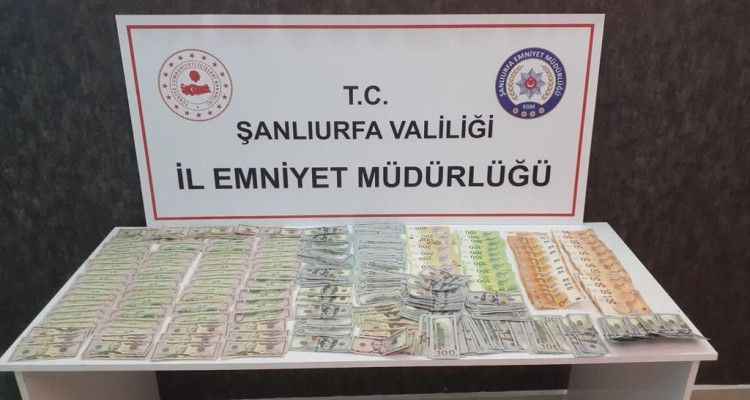 Araçta Yüksek Miktarda Para Çıktı! Ankara’da dolandırıcılık yapan 2 kişi Urfa’da yakalandı