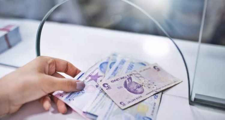 Aile Bakanlığı kadınlara 1.400 TL ödeme yapıyor! Kadınlar paralarını PTT’den alabilecek: Ödemeler resmen başladı