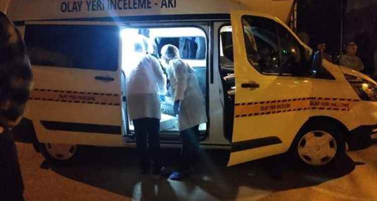 Bir kişi evinde ölü bulundu