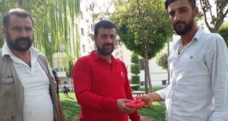 Urfa’da temizlik personelinden duyarlı davranış!