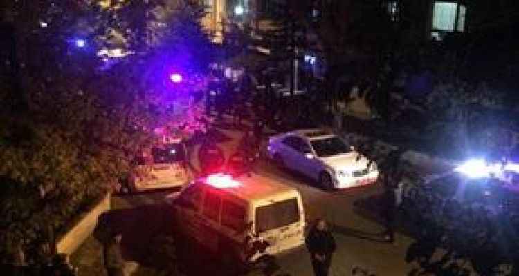 Uzaklaştırma kararı olan koca, eşini ve iki çocuğunu öldürüp intihar etti