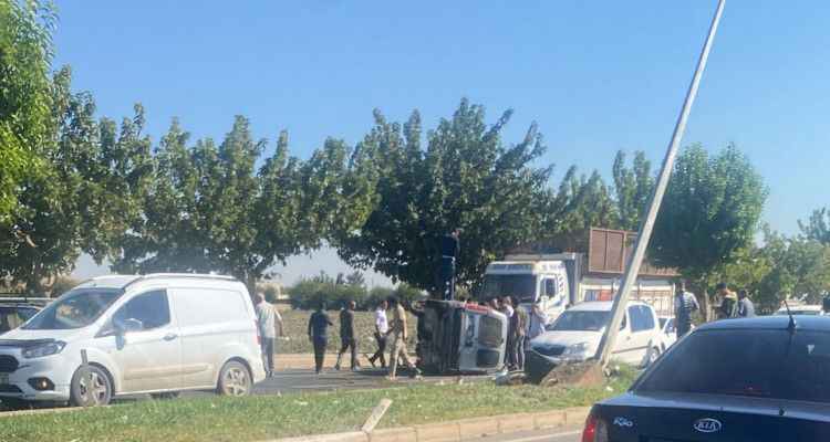 Şanlıurfa-Akçakale Çevre Yolunda Zincirleme Kaza! 3 Yaralı