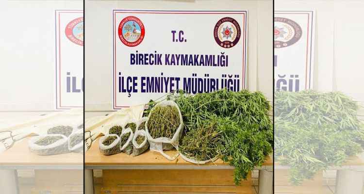 Şanlıurfa'da Hint Keneviri ve Esrar Ele Geçirildi