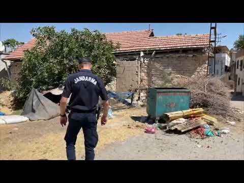 Çöp konteynerinin yanında bebek cesedi bulundu (VİDEO)