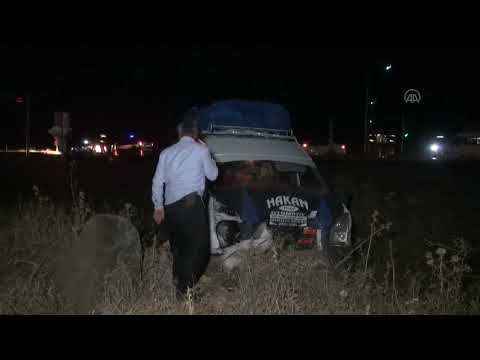 Şanlıurfa'da Feci Trafik Kazası! 16 Yaralı (VİDEO) Güncellendi..
