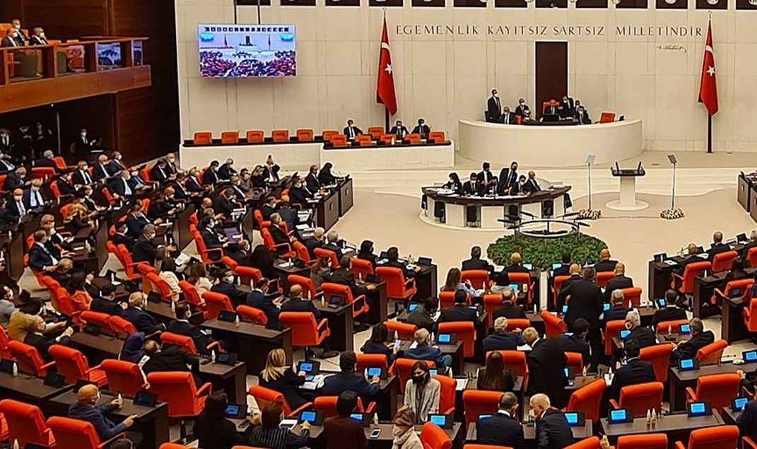 Ekonomiye ilişkin "torba" kanun teklifi Meclis’te yasalaştı