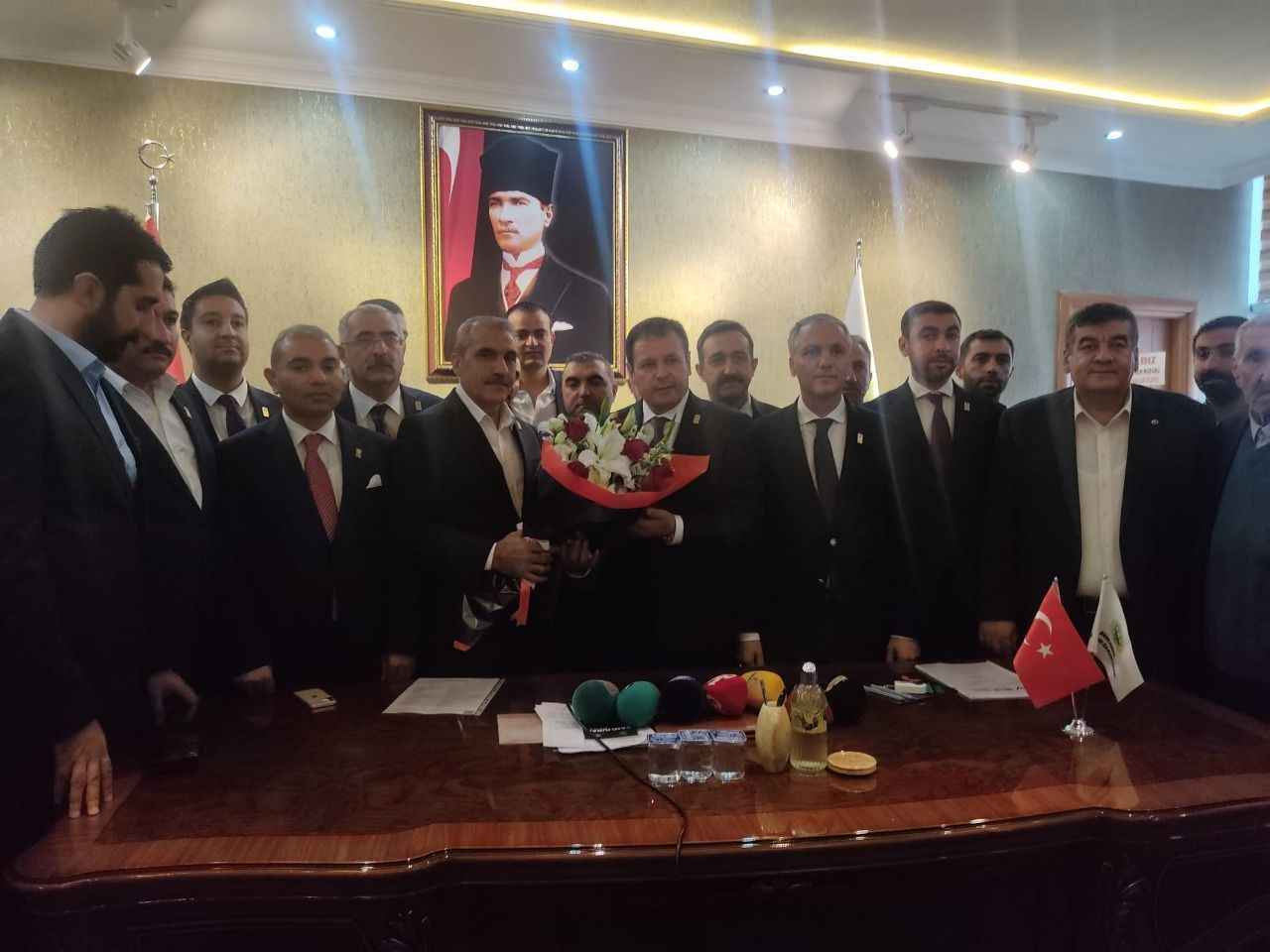Başkan Yetim resmen görevine başladı