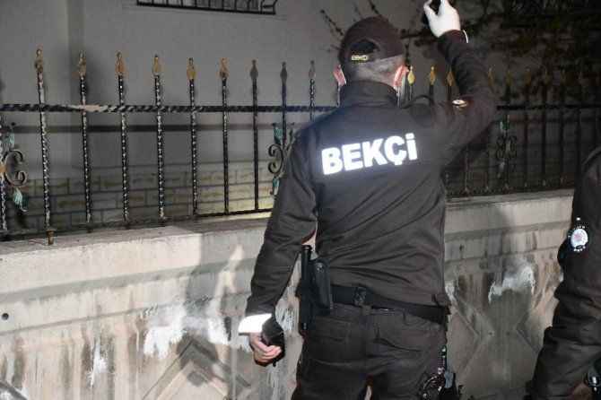 Şanlıurfa'da Çarşı ve Mahalle Bekçilerinden mezarlıklara sıkı denetim