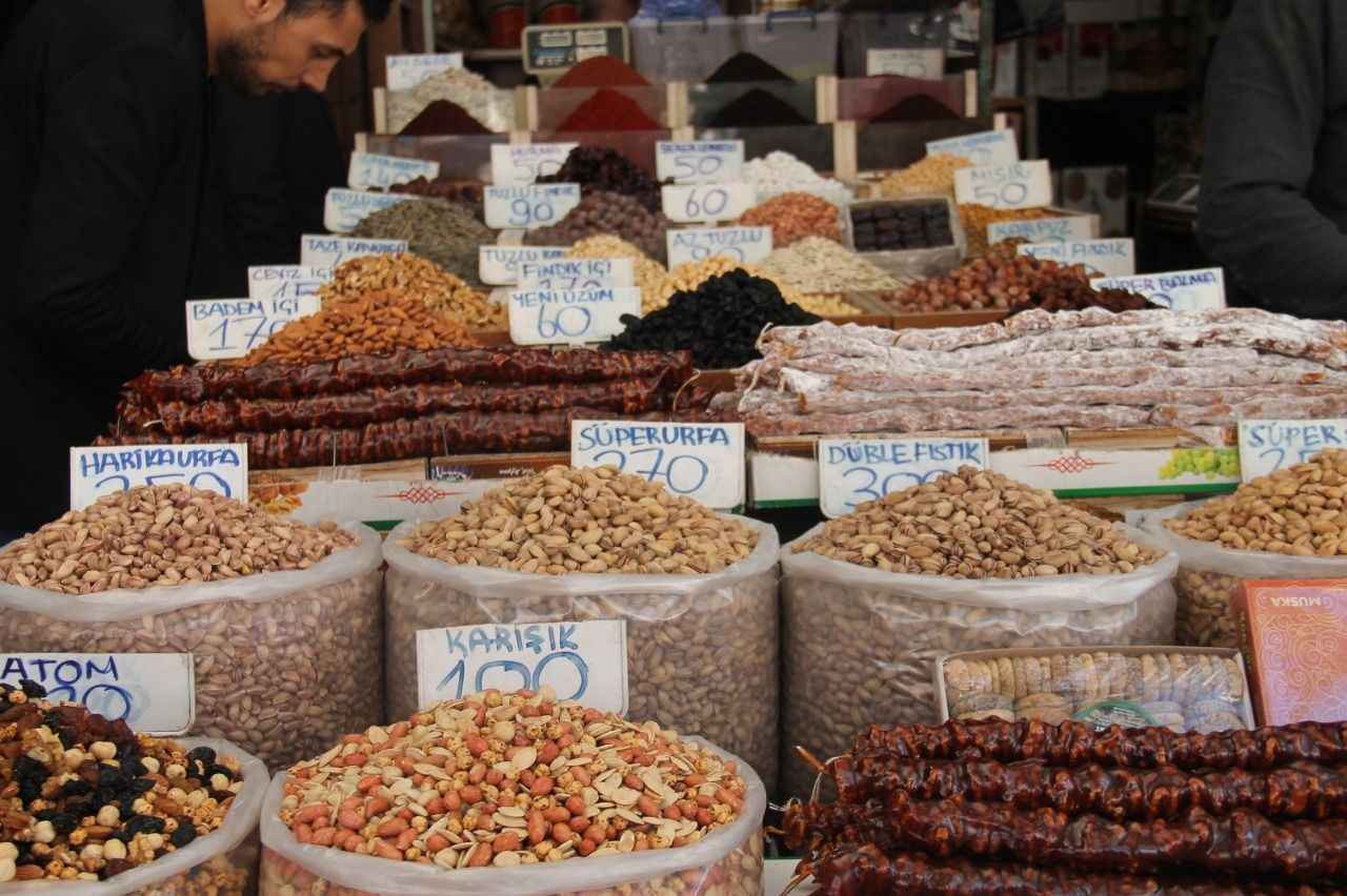 Şanlıurfa'da Evde yılbaşı kutlamak da pahalı