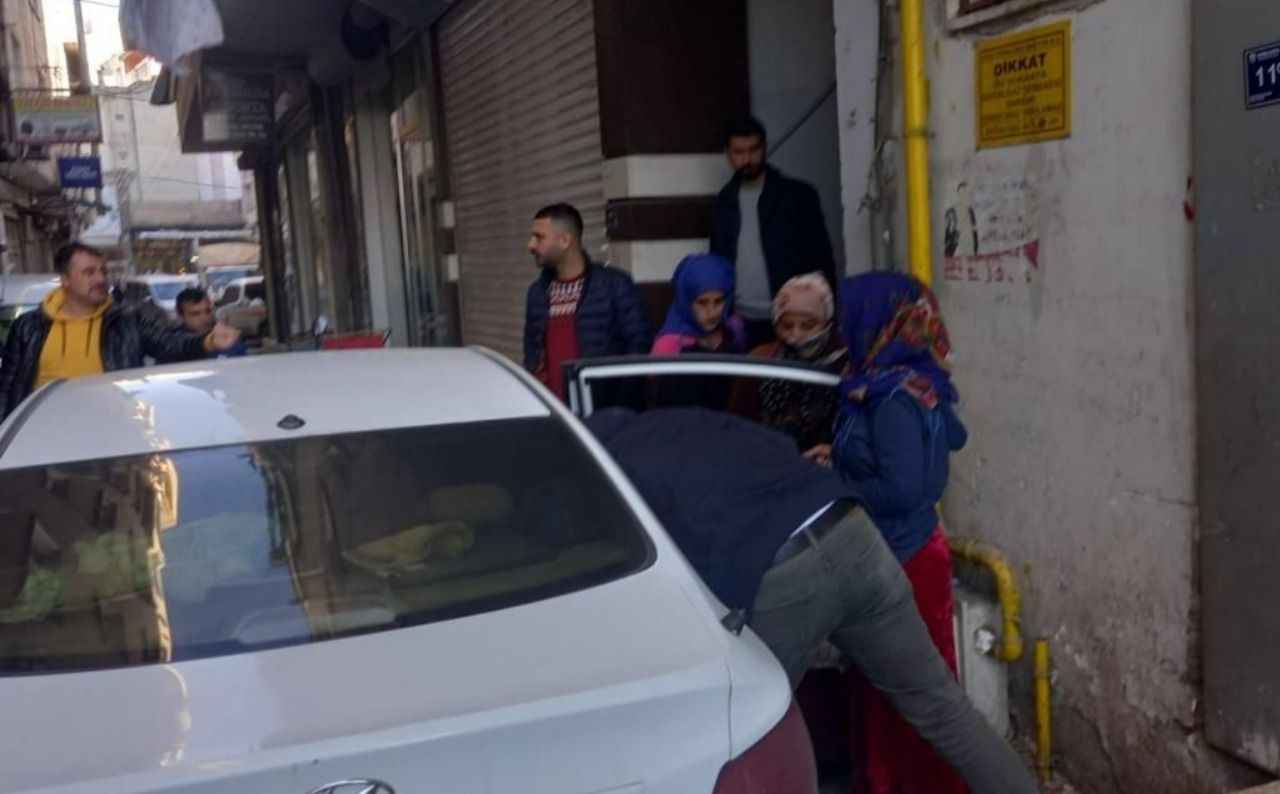 Şanlıurfa'da 3 kadın hırsızlık için girdiği evde yakalandı