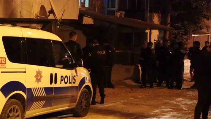 Bir evde 2 yaşındaki çocuk ölü bulundu