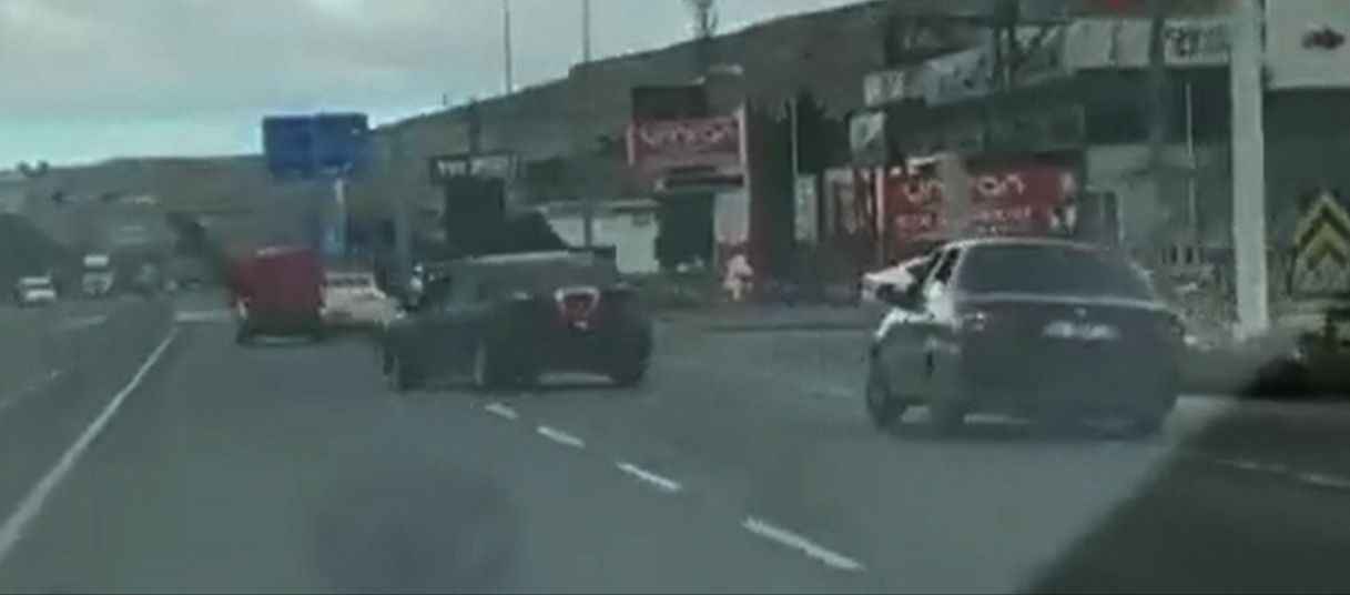 Şanlıurfa'da zik zak çizen sürücüler cezasız kalmadı!