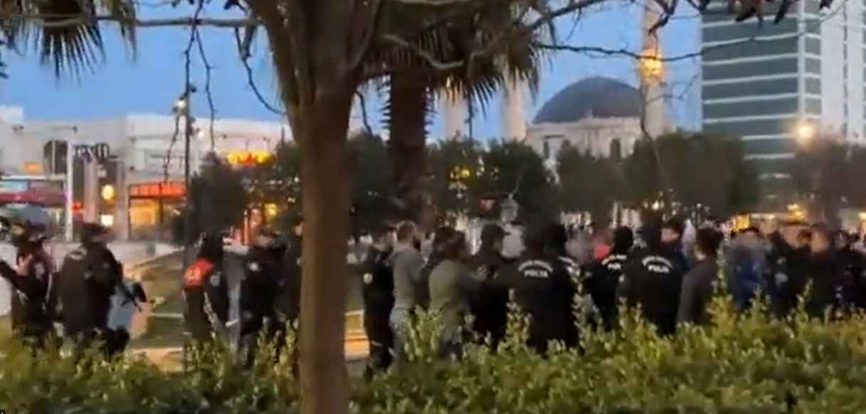 Urfa'da Amedspor için toplananlara müdahale... Gözaltılar var