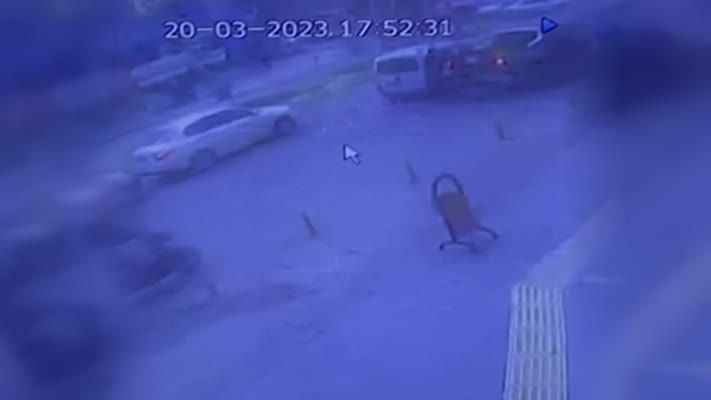 Bir araca düzenlenen silahlı saldırıda 2 kişi öldü, 1 kişi yaralandı