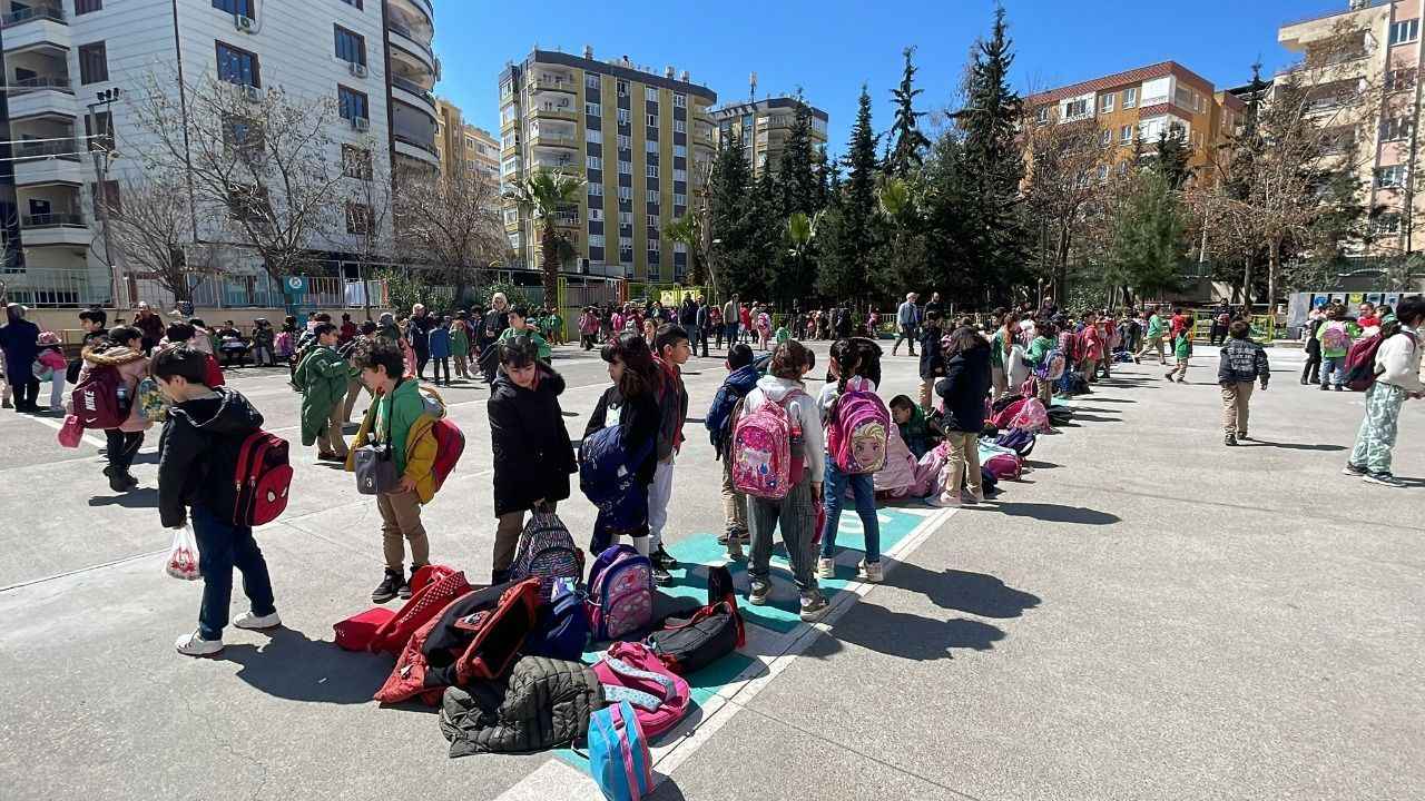 Bakan Özer Açıkladı! Uzatma yok! Okullar 16 Haziran'da kapanıyor