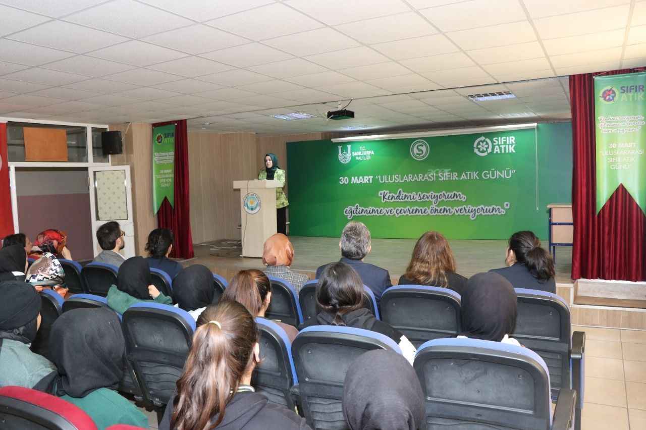Urfa’da kız öğrencilere sıfır atık projesi anlatıldı