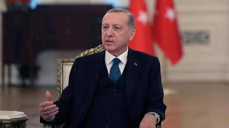 Cumhurbaşkanı Erdoğan, ara verilen yayına açıklık getirdi