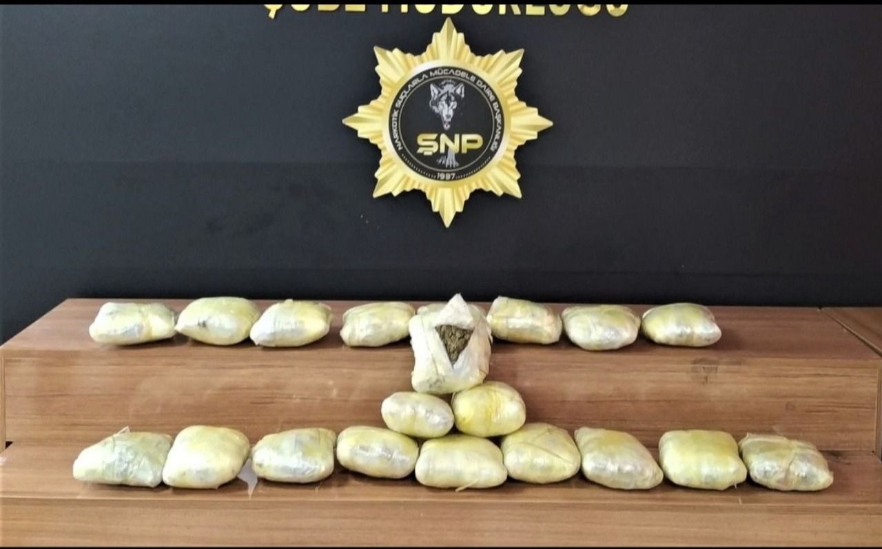 Urfa’da durdurulan araçta paketler halinde ele geçirildi!