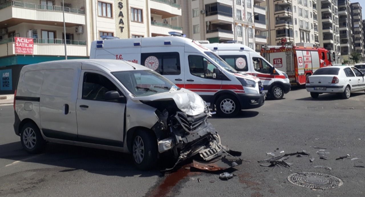 Şanlıurfa'da feci kaza! Yaralılar var