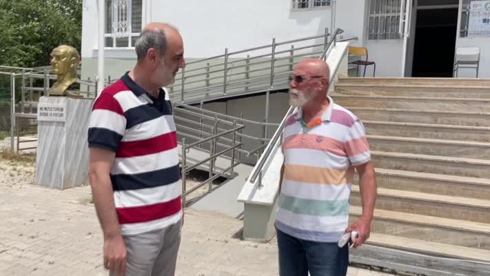 Emekli polis memuru 76 yaşında üniversite sınavına girdi