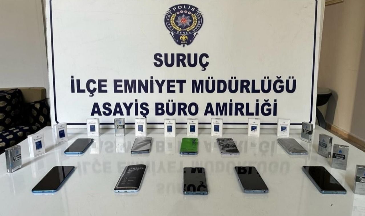 Suruç’ta kaçak telefon ve sigara ele geçirildi