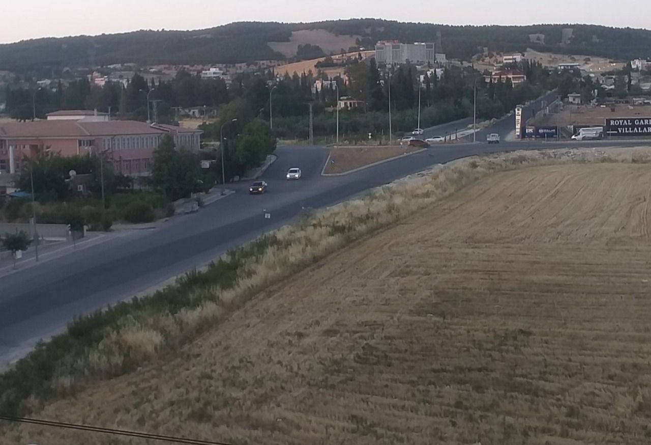 Karaköprü’deki kavşak tehlike saçıyor