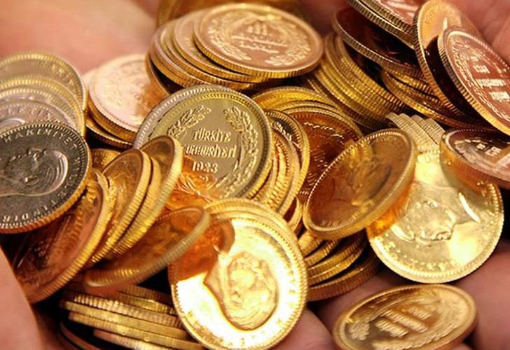 Değeri 350 bin liradan fazla... Kendisi adliyeye gitti, eşi ise cumhuriyet altınlarını teslim etti!