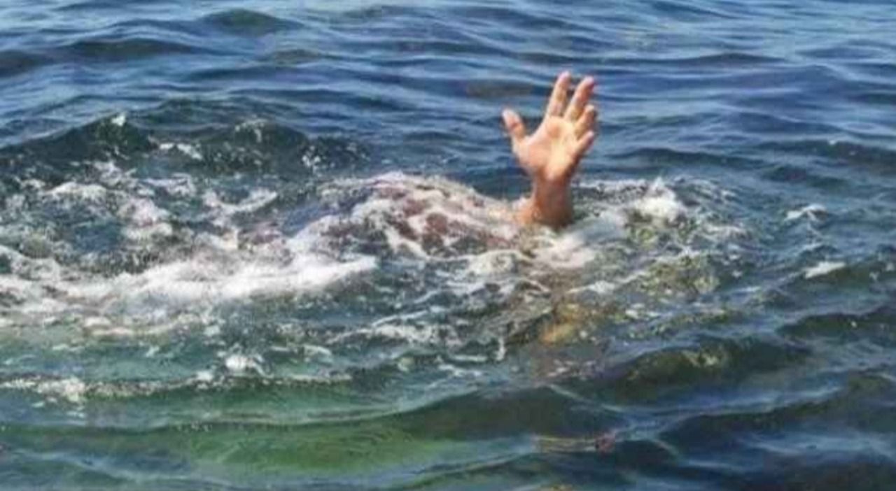Urfa'da 2 genç Fırat'ta can verdi!